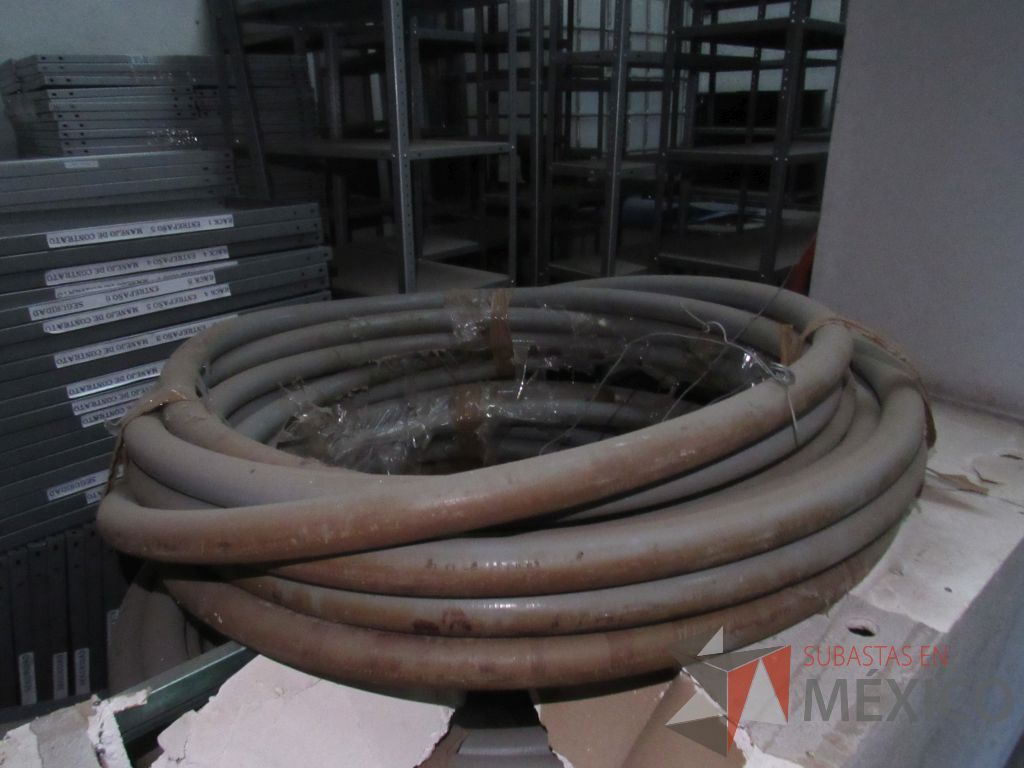 Lote 080 - 94 metros lineales de Poliflex color gris 2" - Imagen 3