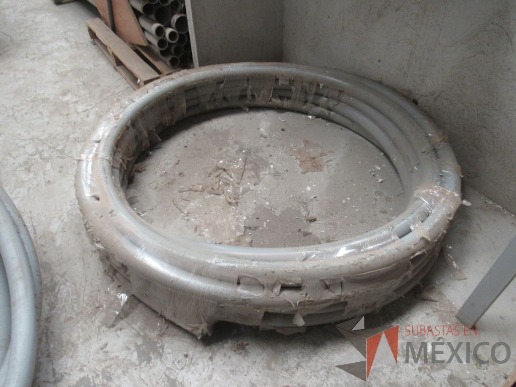Lote 080 - 94 metros lineales de Poliflex color gris 2" - Imagen 9