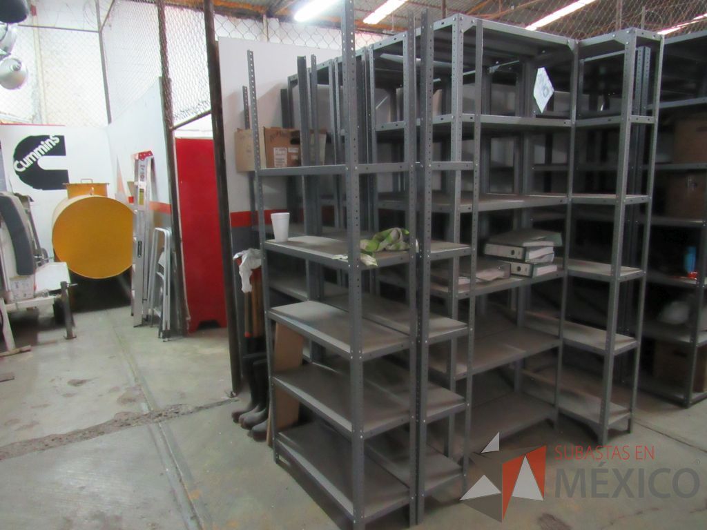 Lote 090 - 22 Anaquel metálico 30 cm x 85 cm x 2.20 mts - Imagen 2