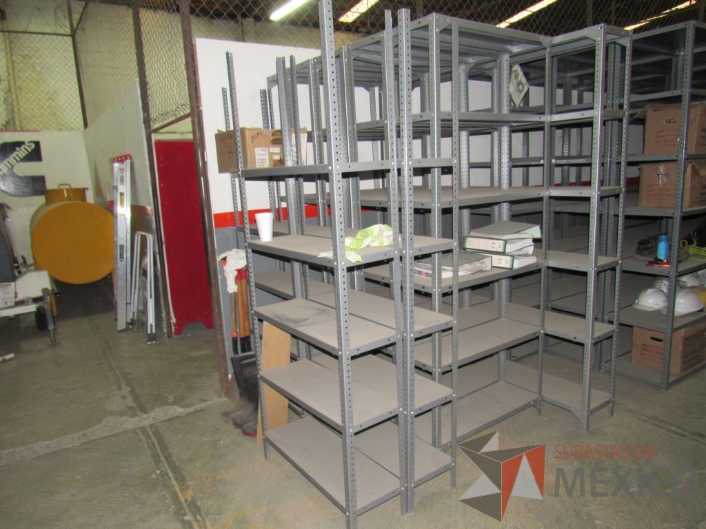 Lote 090 - 22 Anaquel metálico 30 cm x 85 cm x 2.20 mts - Imagen 3