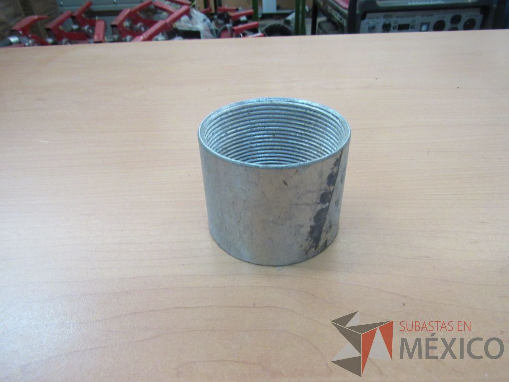 Lote 115 - Lote de herramientas para construcción como derivaciones, codos y niples - Imagen 66