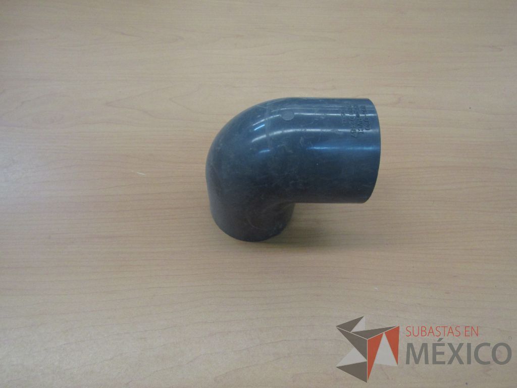 Lote 115 - Lote de herramientas para construcción como derivaciones, codos y niples - Imagen 92