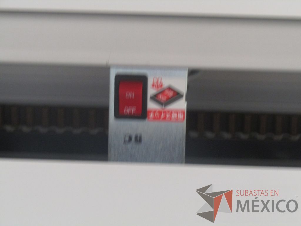 Lote 017 - Puerta de cristal con 4 hojas de cristal, con sensor de movimiento, 2 accesos de tarjeta y 2 chapas. - Imagen 7