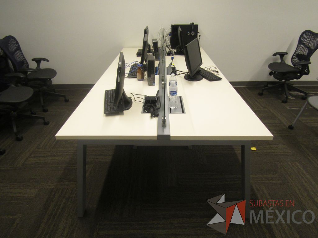 Lote 024 - 3 Estaciones de trabajo para 6 personas con división de vidrio - Imagen 6