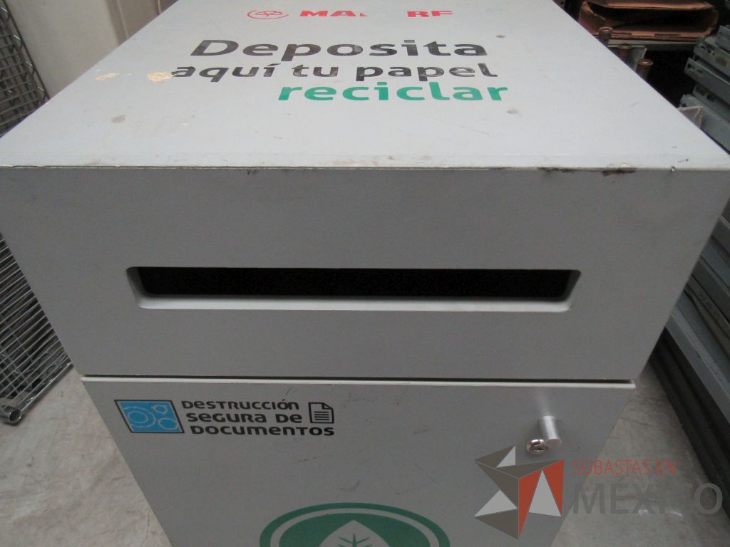 Lote 058 - Bote de basura grande de madera color gris - Imagen 6
