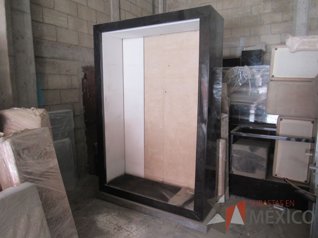 Lote 016 - Gabinete alto con luz led y recubrimiento color café - Imagen 2