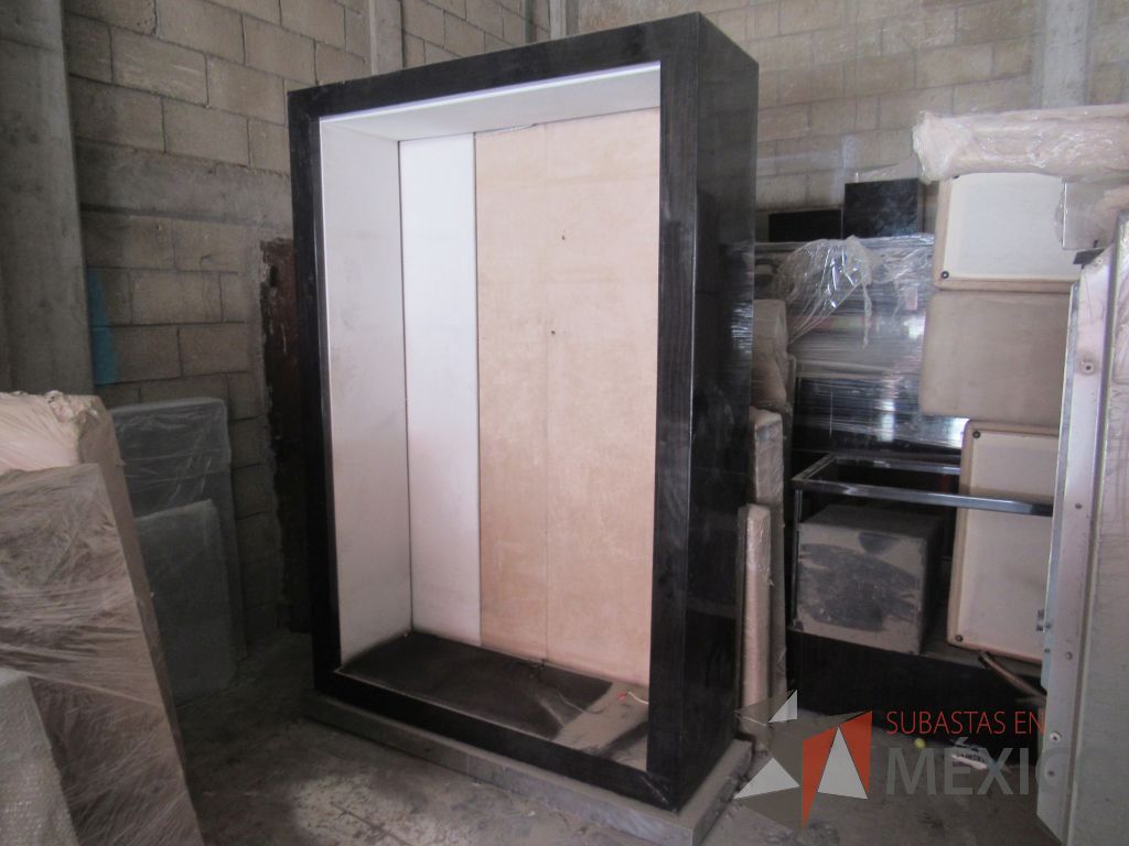 Lote 016 - Gabinete alto con luz led y recubrimiento color café - Imagen 6