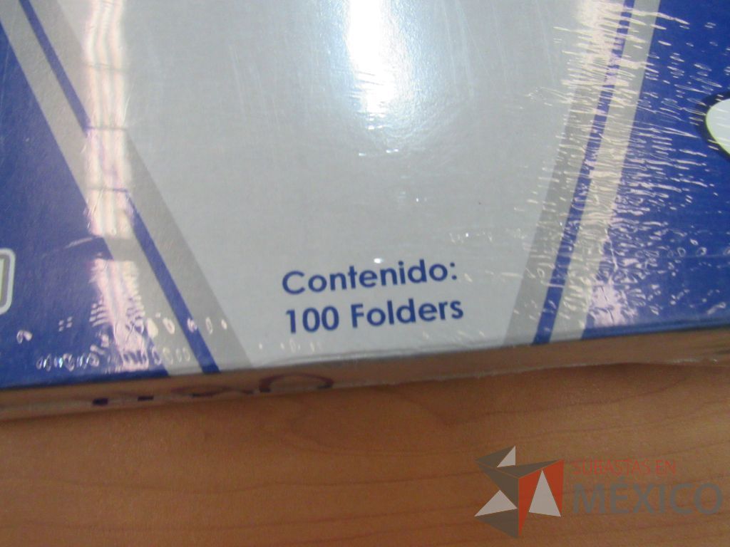 Lote 098 - Sujetadores, protectores y paquetes de sujeta documentos - Imagen 60