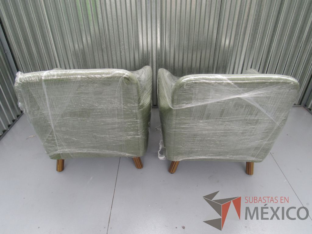 Lote 021 -Sillón de visita en tela color verde con patas de madera - Imagen 6
