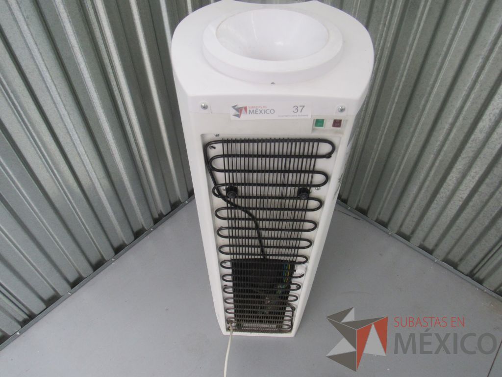 Lote 053 -Dispensador de agua, Whirlpool - Imagen 7