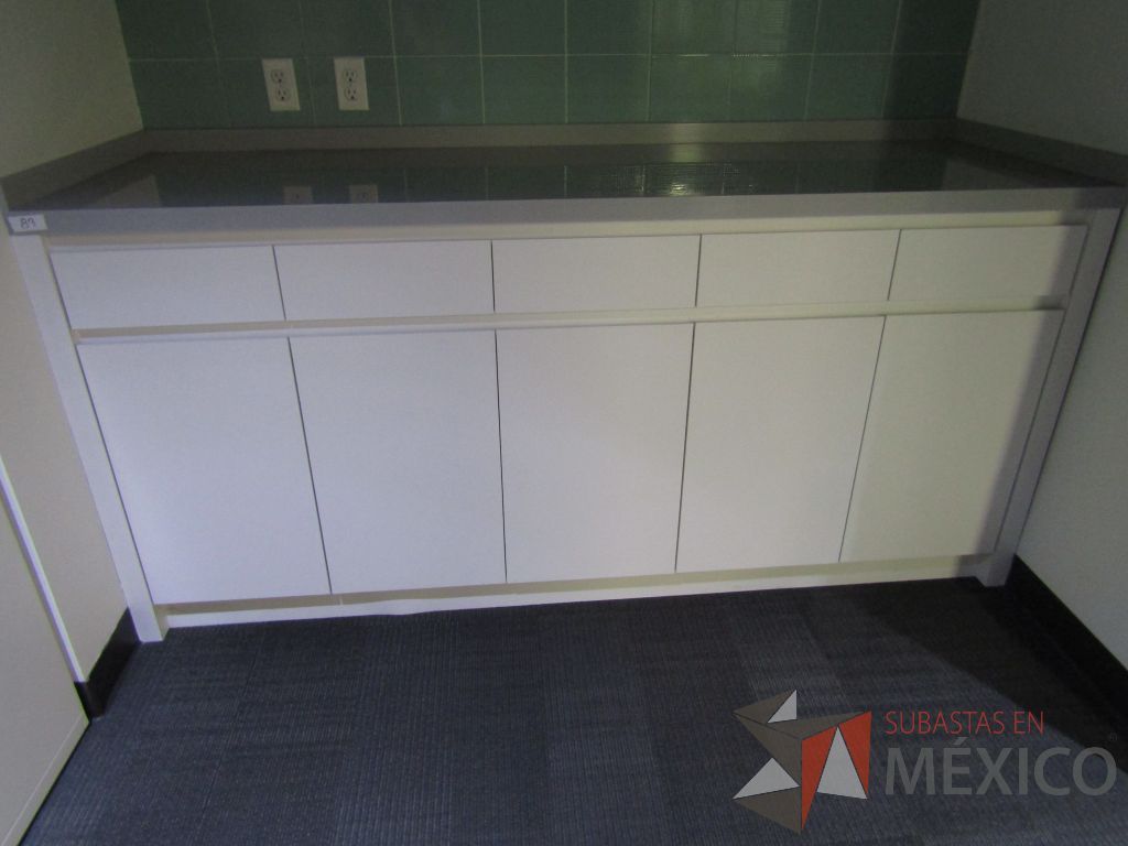 Lote 417 - Gabinete empotrado 5 cajones 5 puertas color blanco - Imagen 6