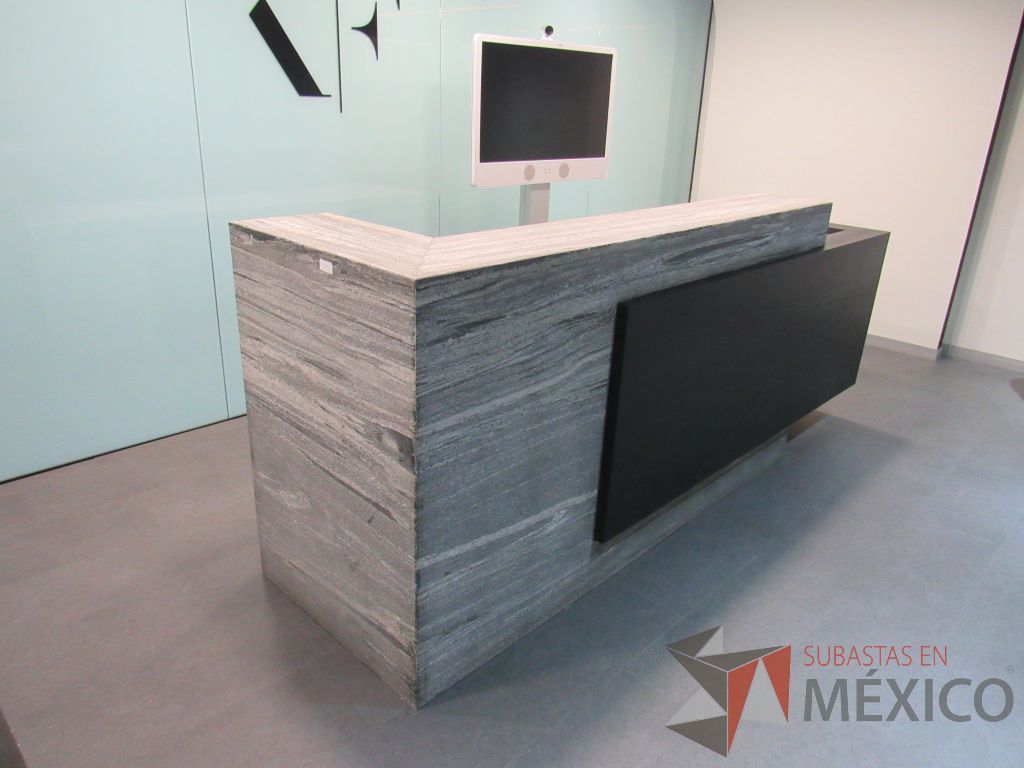 Lote 444 - Mueble de recepción con 4 cajones color blanco y repisa color gris