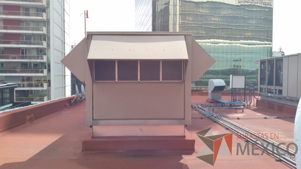Lote 001 - Aire acondicionado YORK, Modelo: YPAL050CFC46BBDX, 50 TR, con 4 ventiladores. - Imagen 7