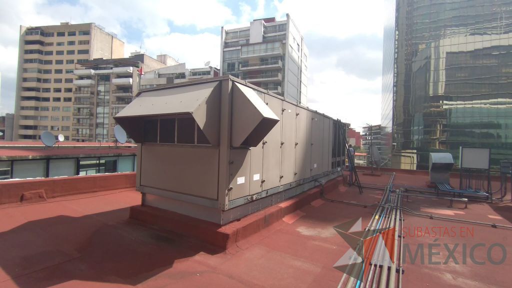 Lote 001 - Aire acondicionado YORK, Modelo: YPAL050CFC46BBDX, 50 TR, con 4 ventiladores. - Imagen 18