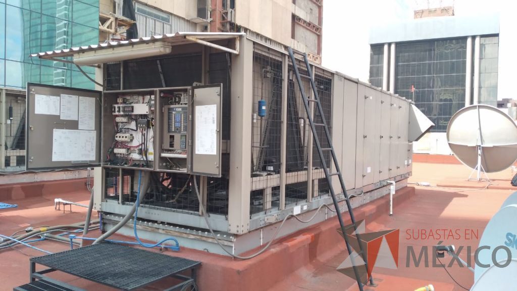 Lote 001 - Aire acondicionado YORK, Modelo: YPAL050CFC46BBDX, 50 TR, con 4 ventiladores. - Imagen 35