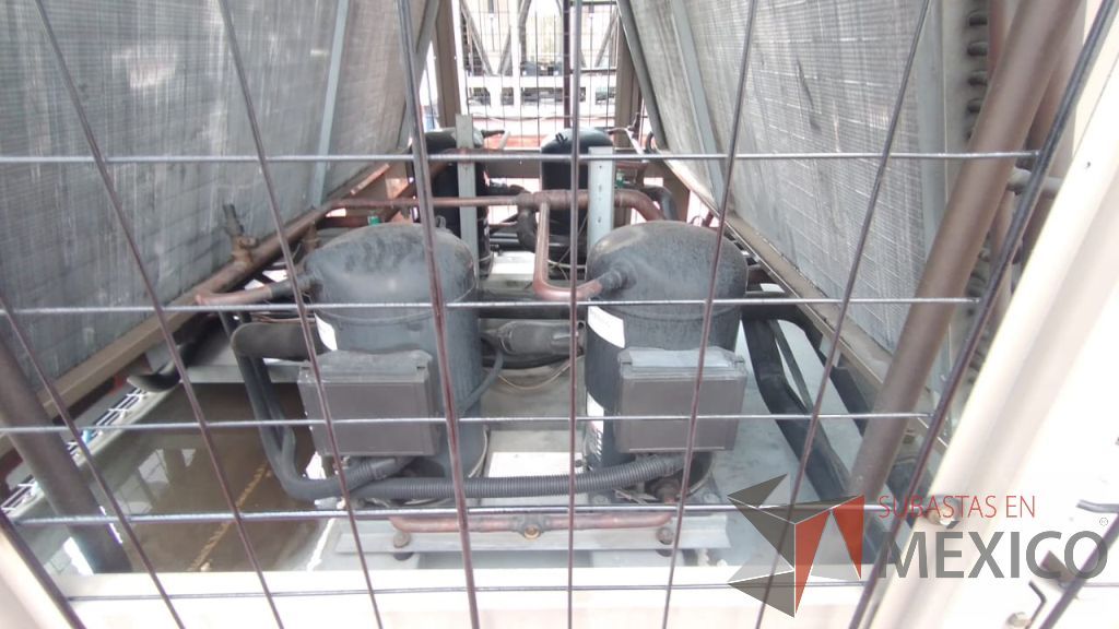 Lote 001 - Aire acondicionado YORK, Modelo: YPAL050CFC46BBDX, 50 TR, con 4 ventiladores. - Imagen 46