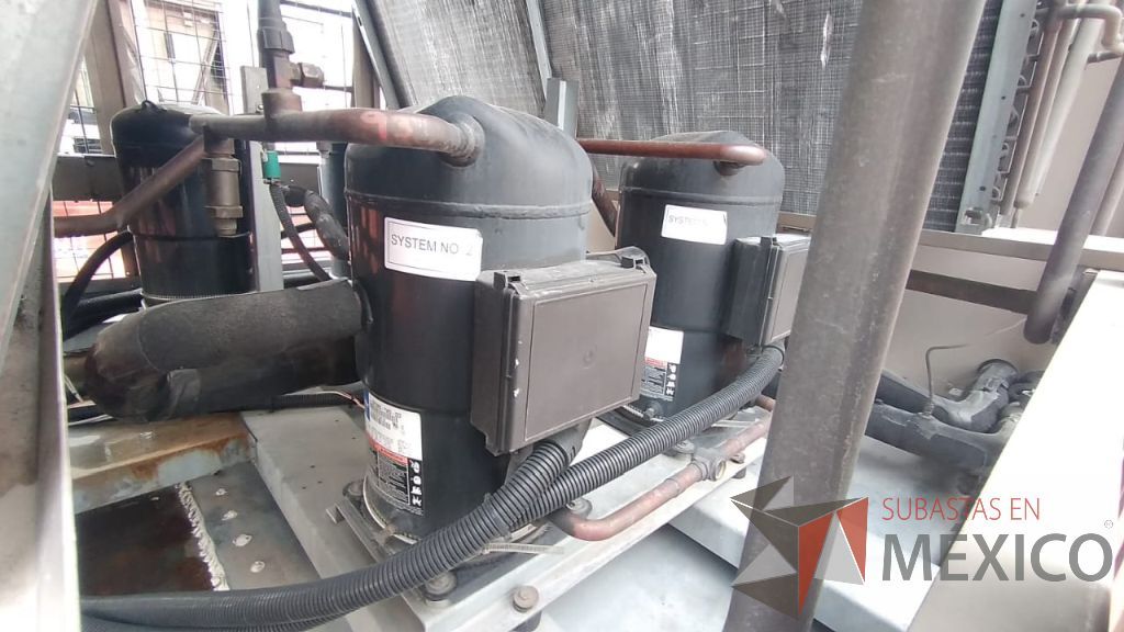 Lote 001 - Aire acondicionado YORK, Modelo: YPAL050CFC46BBDX, 50 TR, con 4 ventiladores. - Imagen 52