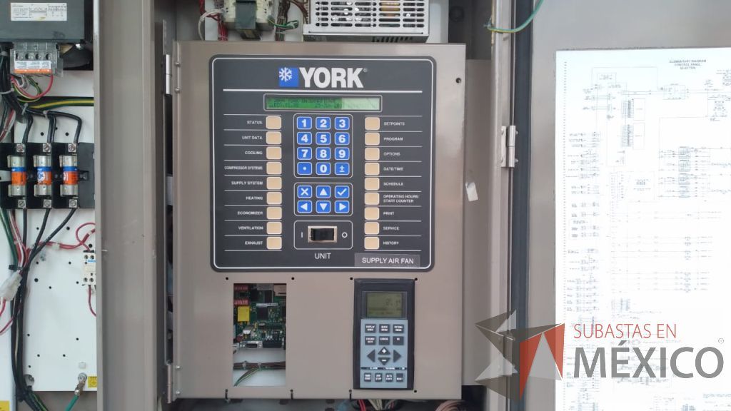 Lote 001 - Aire acondicionado YORK, Modelo: YPAL050CFC46BBDX, 50 TR, con 4 ventiladores. - Imagen 69