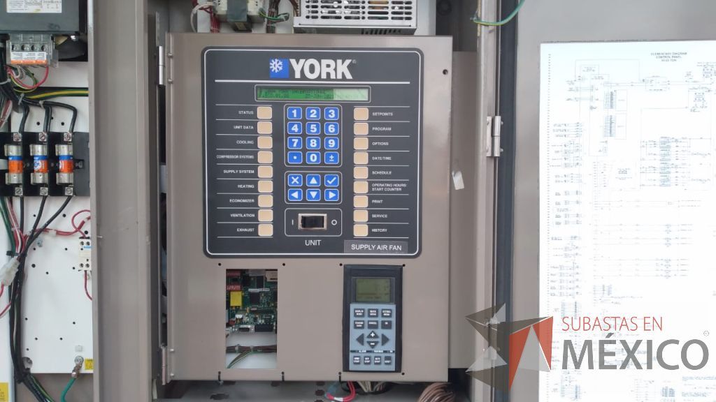 Lote 001 - Aire acondicionado YORK, Modelo: YPAL050CFC46BBDX, 50 TR, con 4 ventiladores. - Imagen 77