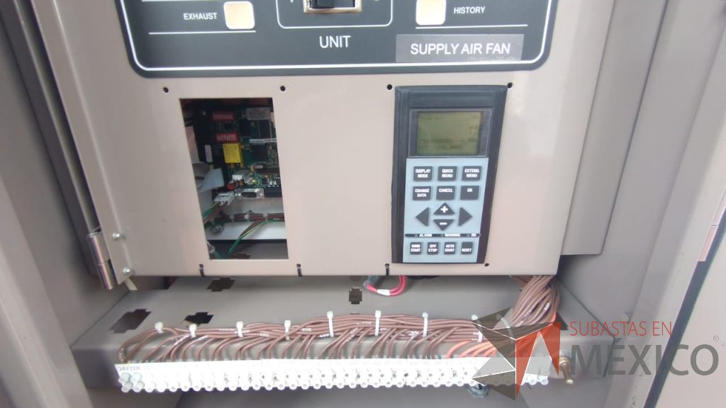 Lote 001 - Aire acondicionado YORK, Modelo: YPAL050CFC46BBDX, 50 TR, con 4 ventiladores. - Imagen 83