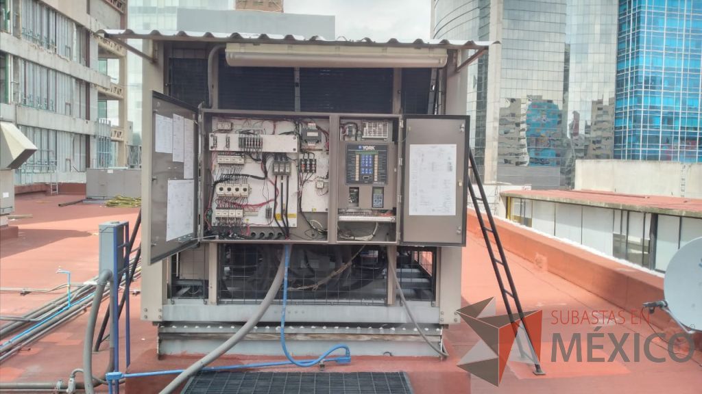Lote 001 - Aire acondicionado YORK, Modelo: YPAL050CFC46BBDX, 50 TR, con 4 ventiladores. - Imagen 112