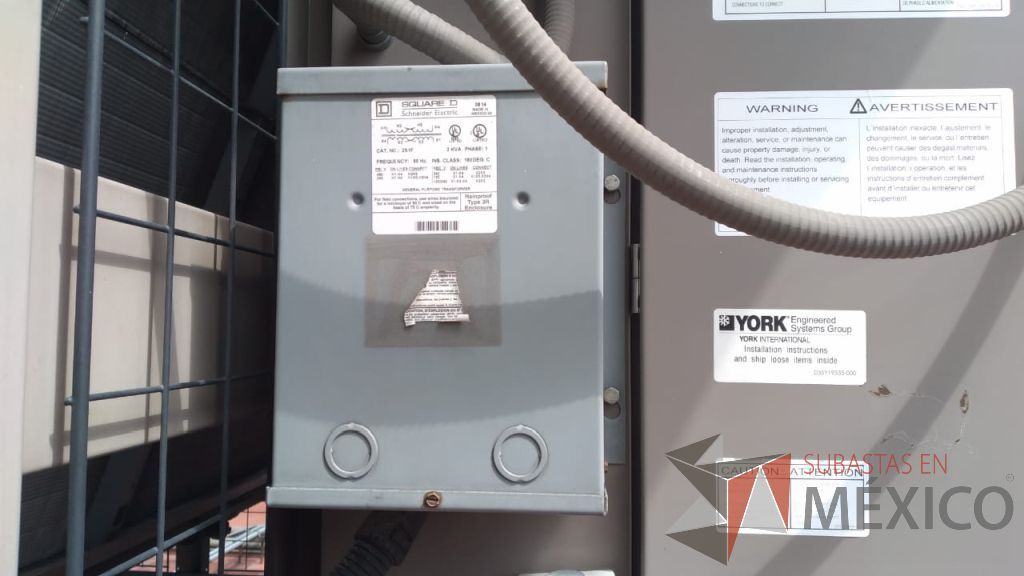 Lote 001 - Aire acondicionado YORK, Modelo: YPAL050CFC46BBDX, 50 TR, con 4 ventiladores. - Imagen 119
