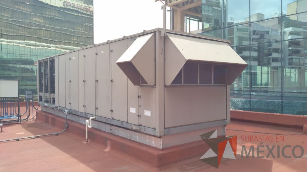 Lote 002 - Aire acondicionado YORK, Modelo: YPAL050CFC46BBDX, 50 TR, con 4 ventiladores.