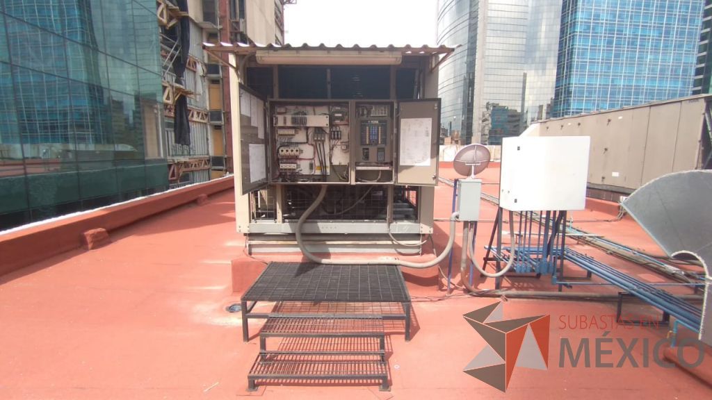 Lote 002 - Aire acondicionado YORK, Modelo: YPAL050CFC46BBDX, 50 TR, con 4 ventiladores. - Imagen 8