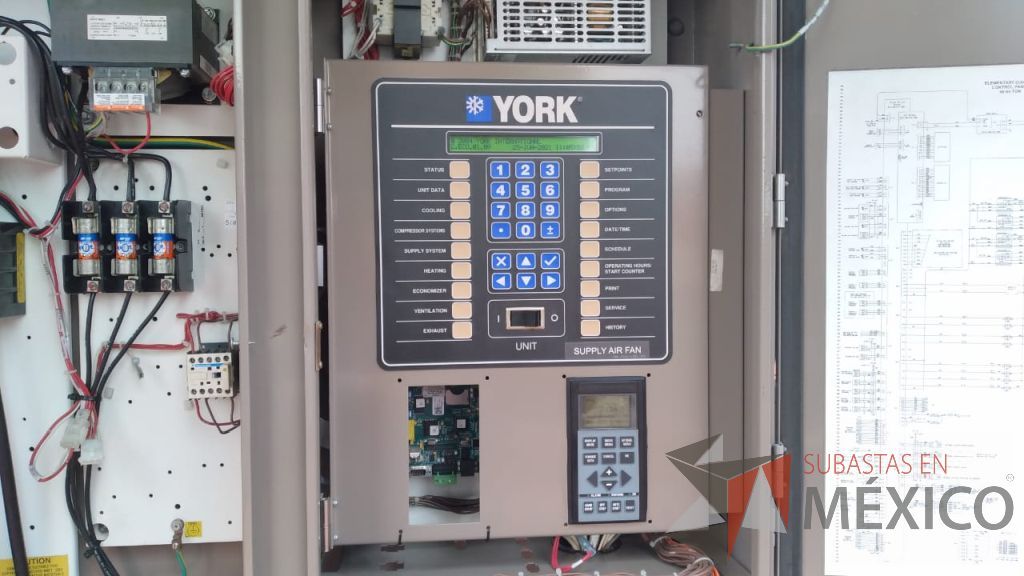 Lote 002 - Aire acondicionado YORK, Modelo: YPAL050CFC46BBDX, 50 TR, con 4 ventiladores. - Imagen 14