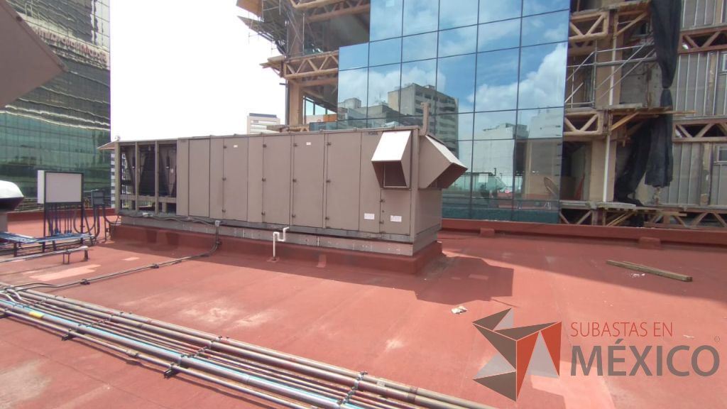 Lote 002 - Aire acondicionado YORK, Modelo: YPAL050CFC46BBDX, 50 TR, con 4 ventiladores. - Imagen 75