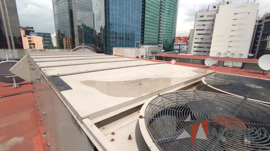 Lote 001 - Aire acondicionado YORK, Modelo: YPAL050CFC46BBDX, 50 TR, con 4 ventiladores. - Imagen 136