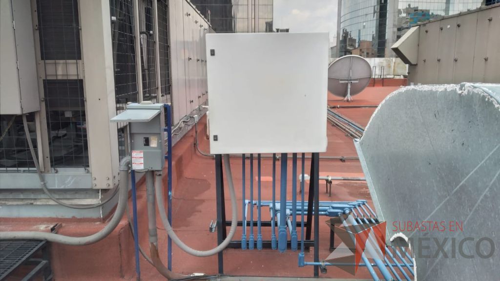 Lote 002 - Aire acondicionado YORK, Modelo: YPAL050CFC46BBDX, 50 TR, con 4 ventiladores. - Imagen 100