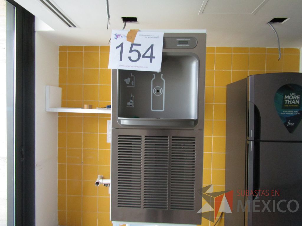 Lote 154 - Estación de llenado de botellas eléctrico ELKAY EZH2O - Imagen 9