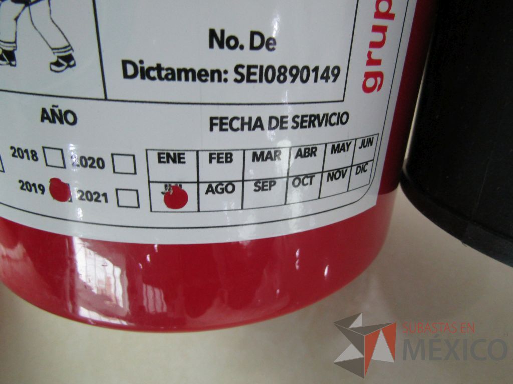 Lote 067 - Extintor de 2.3 kg con bote metálico - Imagen 6