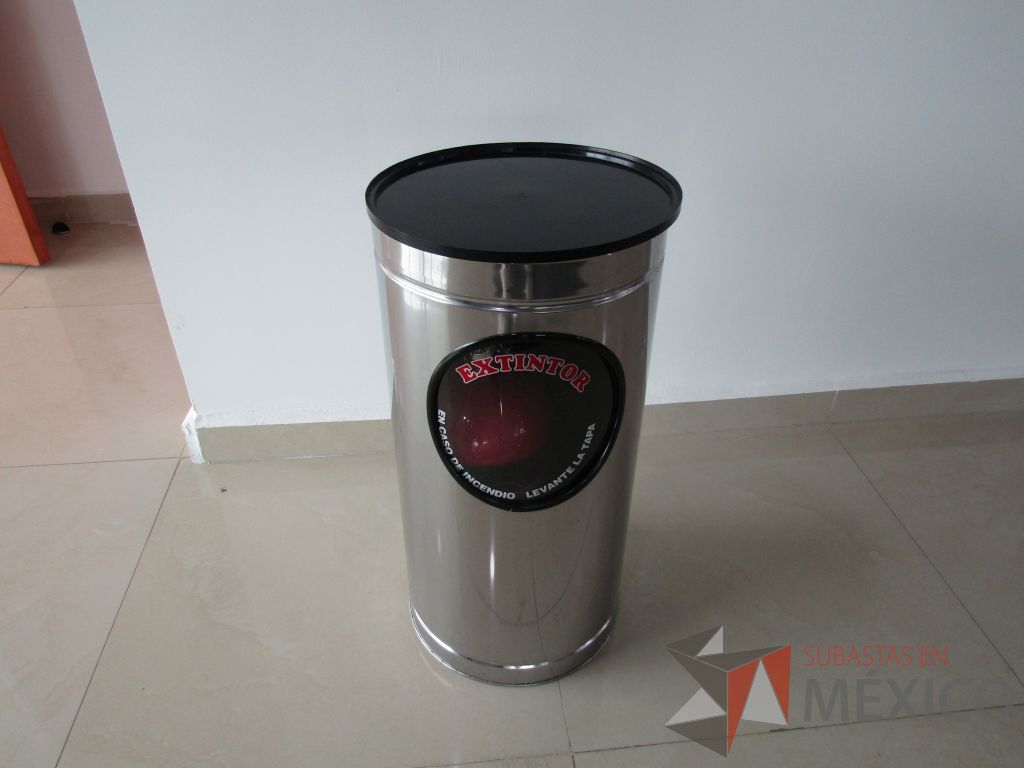 Lote 067 - Extintor de 2.3 kg con bote metálico - Imagen 10
