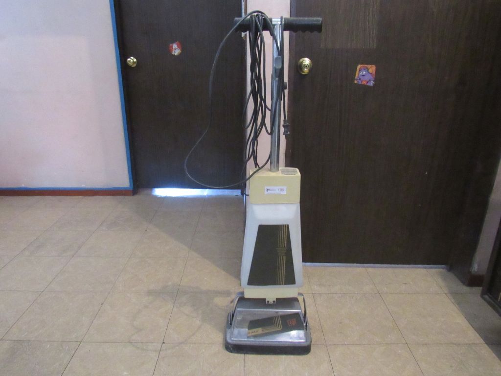 Lote 010 - Pulidora de pisos con 8 fibras y 4 cepillos Xima , Modelo: LM1400