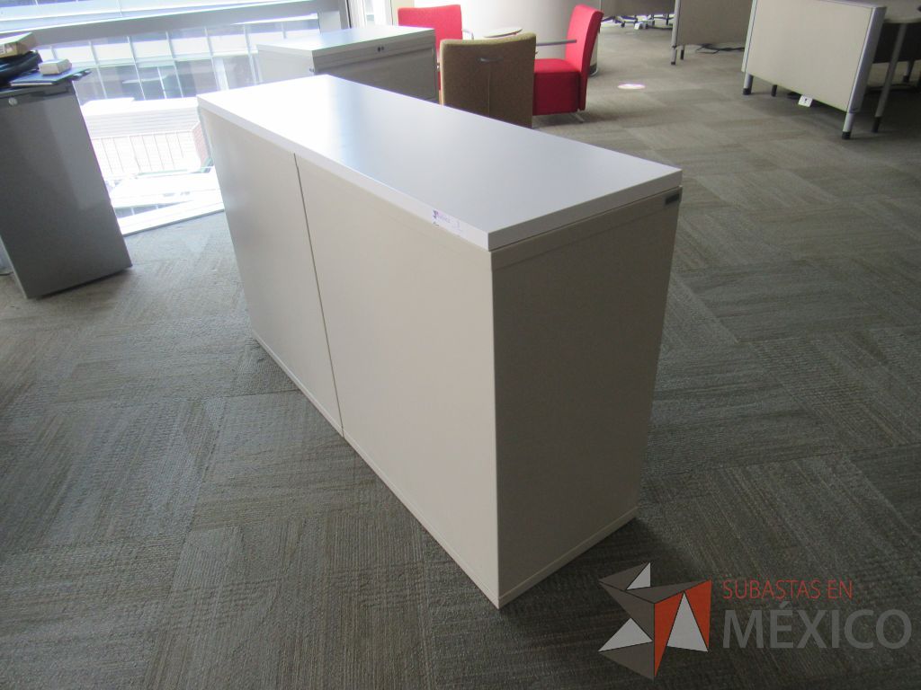 Lote 0152 - Gabinete metálico de 6 cajones color beige - Imagen 3