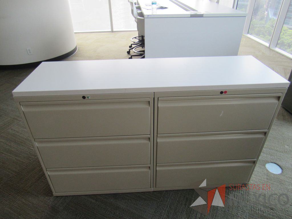Lote 0152 - Gabinete metálico de 6 cajones color beige - Imagen 5