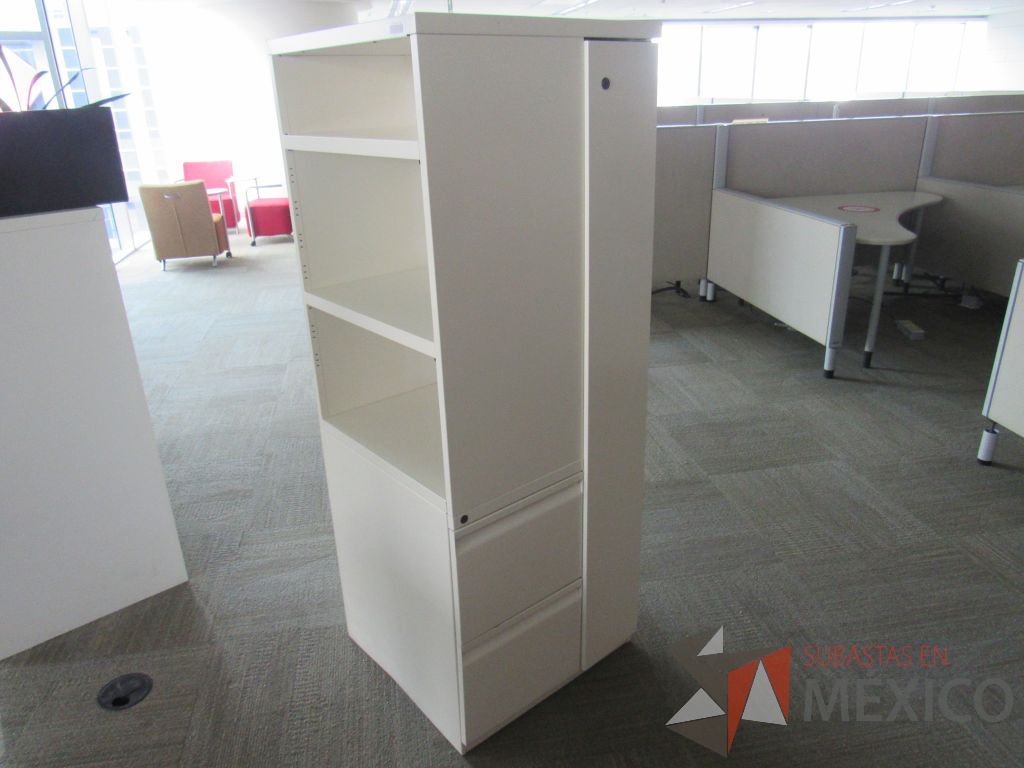 Lote 023 - Gabinete alto con 2 cajones, 1 puerta y 2 entrepaños color beige - Imagen 5
