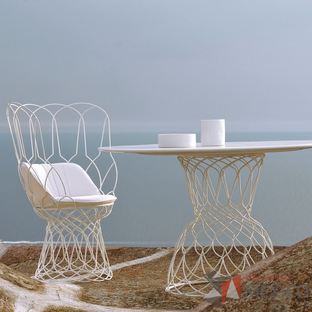 Lote 0594 - Sillón Re-Trouvé 105cm Blanco Puro y Cojín para Sillón Re-Trouvé Blanco - Imagen 3