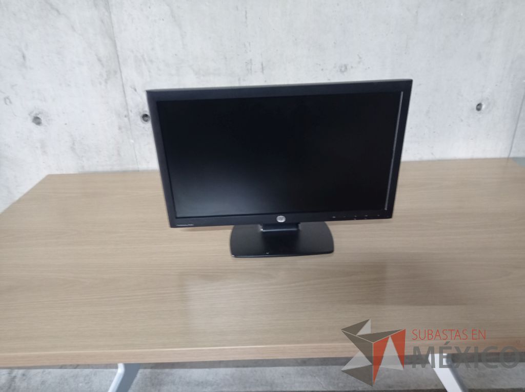 Lote 140 - Computadora HP ProDesk, 4 GB RAM, 500 GB DD y Monitor HP - Imagen 10