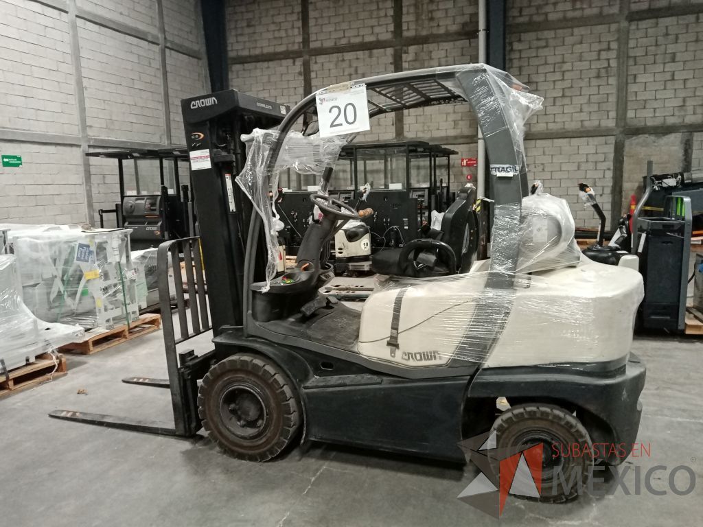 Lote 020 - Montacargas a gas Crown, Modelo: C51050-50TT188, Año: 2014 - Imagen 3