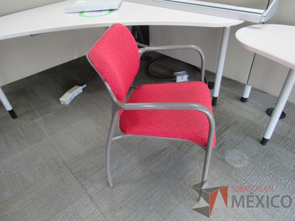 Lote 059 - 2 Sillas de visita Herman Miller color rojo - Imagen 2