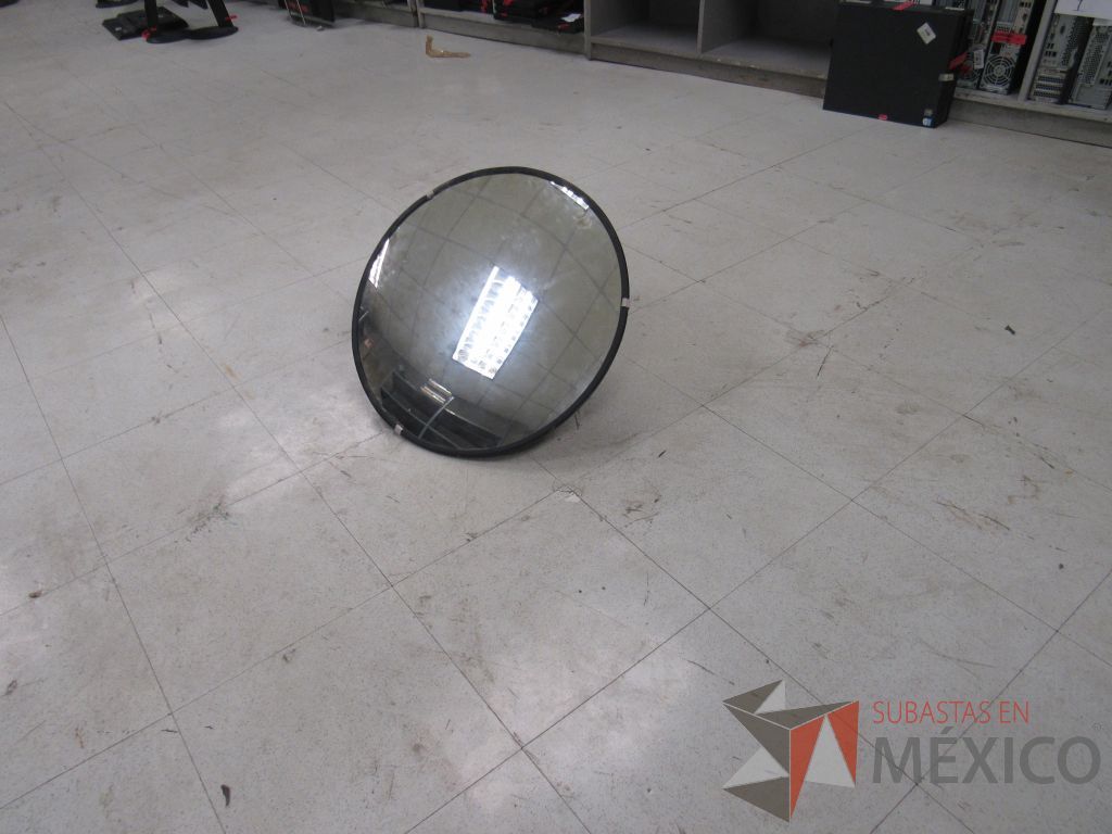 Lote 021 - 3 Mesa plegable, 1 Espejo Conyexo, 1 Mueble de cocineta, etc... - Imagen 7