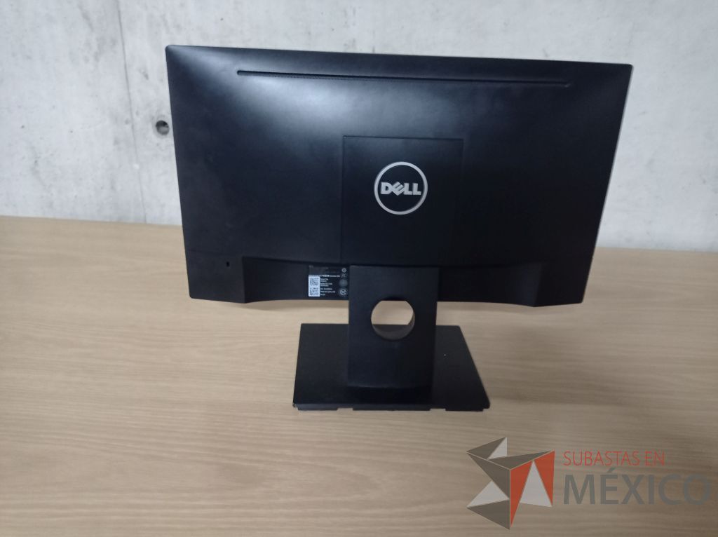 Lote 215 - Desktop Tiny Lenovo, ThinkCentre M710Q, Disco Duro 128 MB, 8GB RAM, Monitor 20" - Imagen 6
