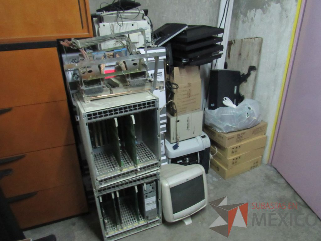 Lote 002 - Conmutador, Monitor, Impresoras, etc... - Imagen 2