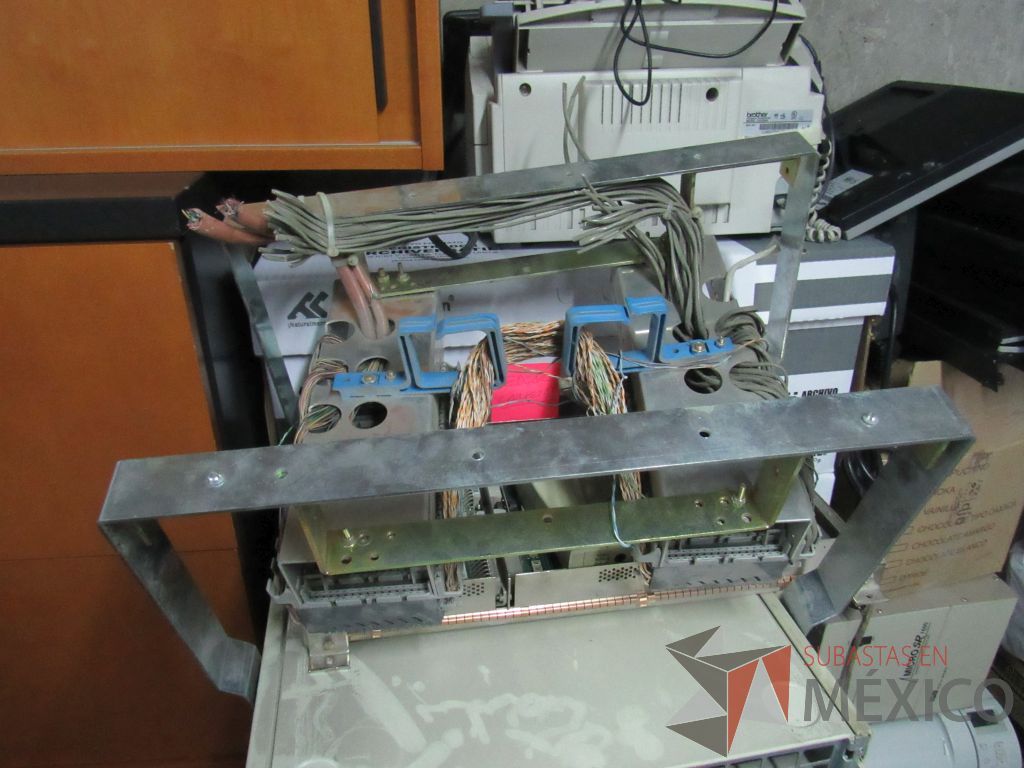 Lote 002 - Conmutador, Monitor, Impresoras, etc... - Imagen 4