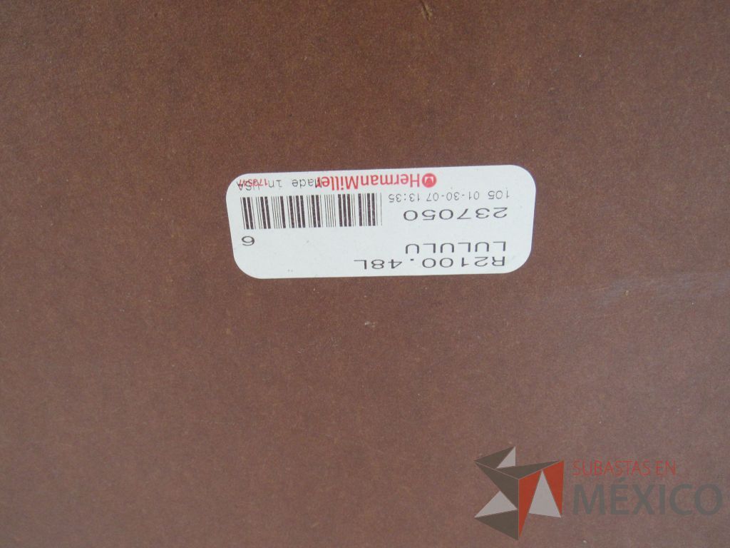 Lote 047 - 206 accesorios para estación de trabajo (Mamparas, Cajones, cubiertas y herraje) - Imagen 31