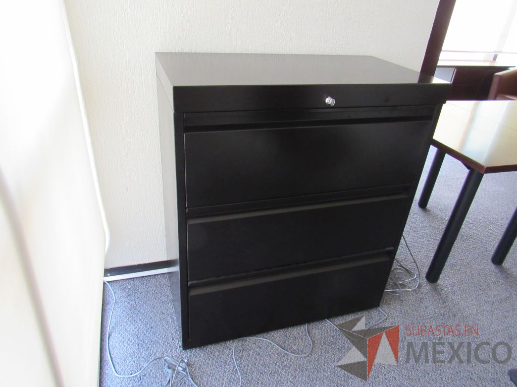 Lote 011 - Archivero metálico horizontal de 3 cajones color negro - Imagen 5