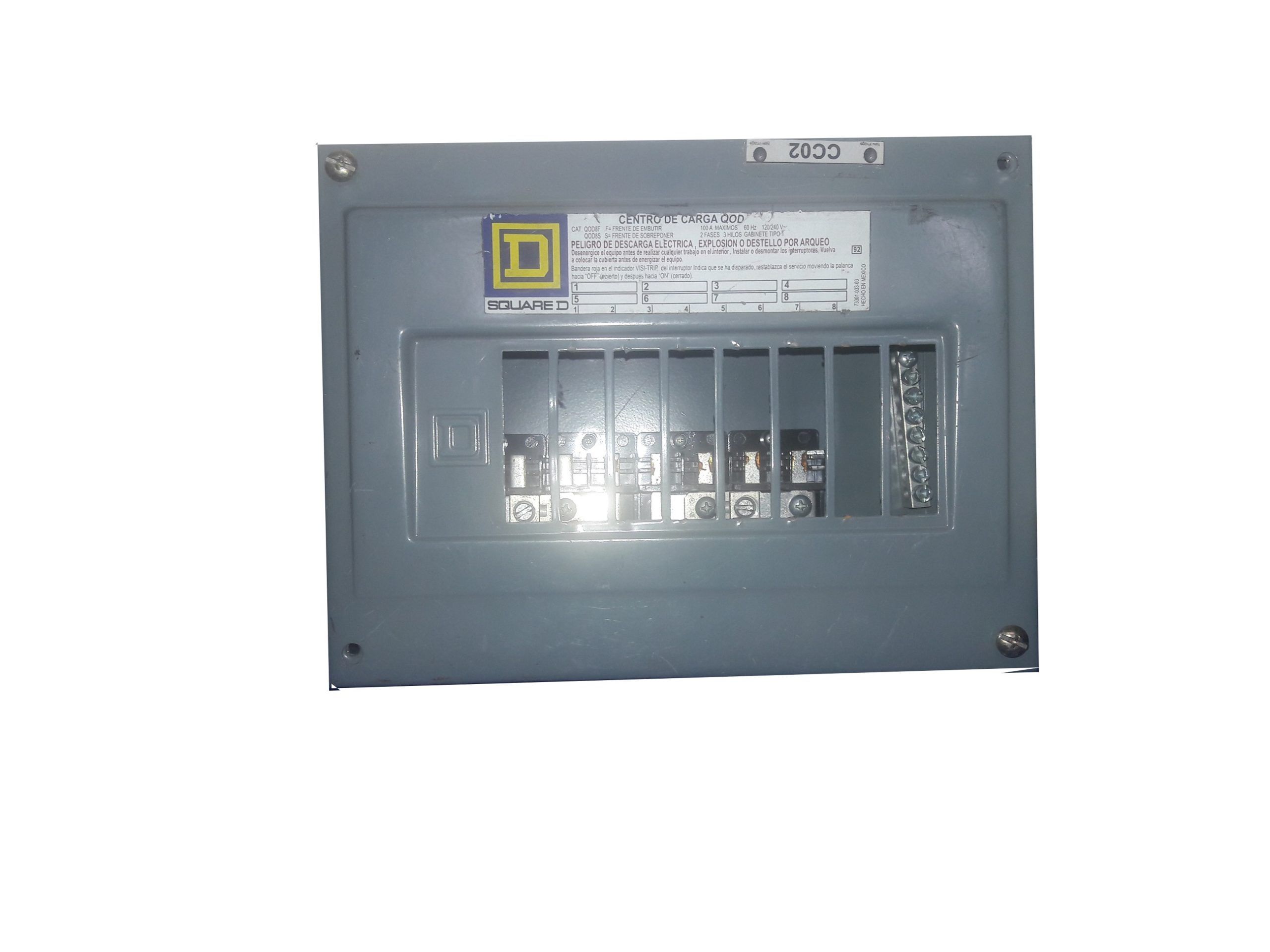 Lote 085 – 1 Gabinete del interruptor automatico SD con pastilla QO 2X100, 2 Centros de carga SD QO8 y 1 Centro de carga SD QO2 usados - Imagen 4